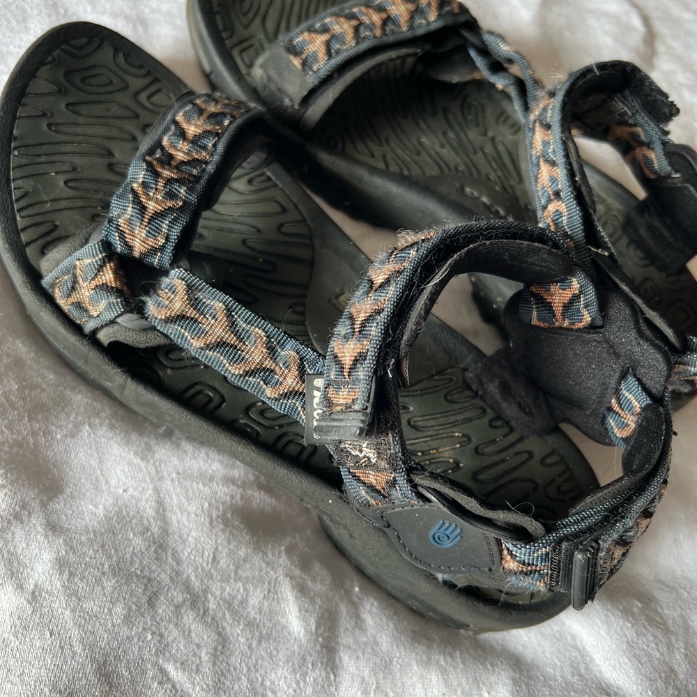 Teva Black and Tan Outdoor Sandals with Adjustable Straps - Picture 2 of 7